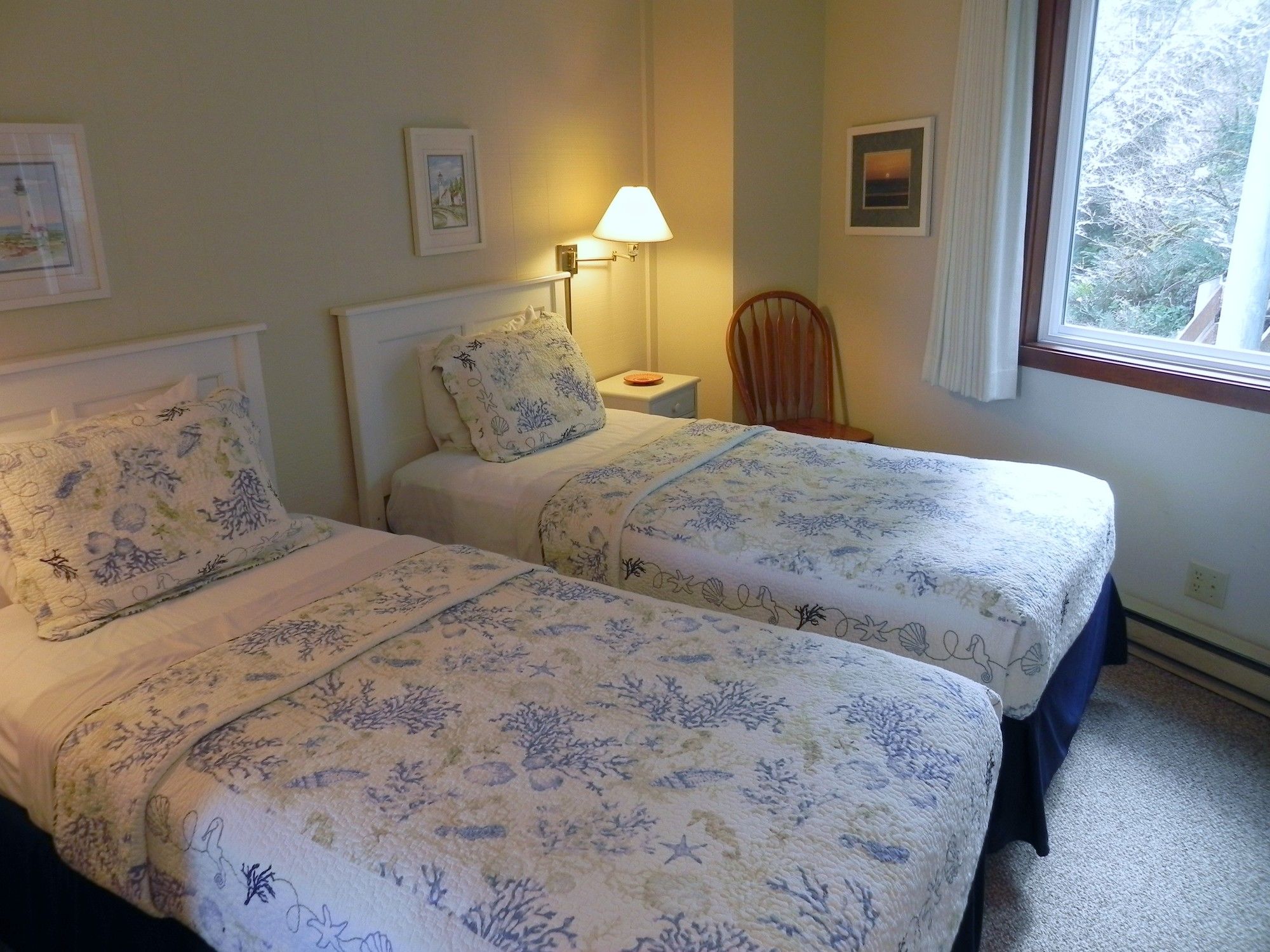 Фото Little Creek Cove Beachfront Resort