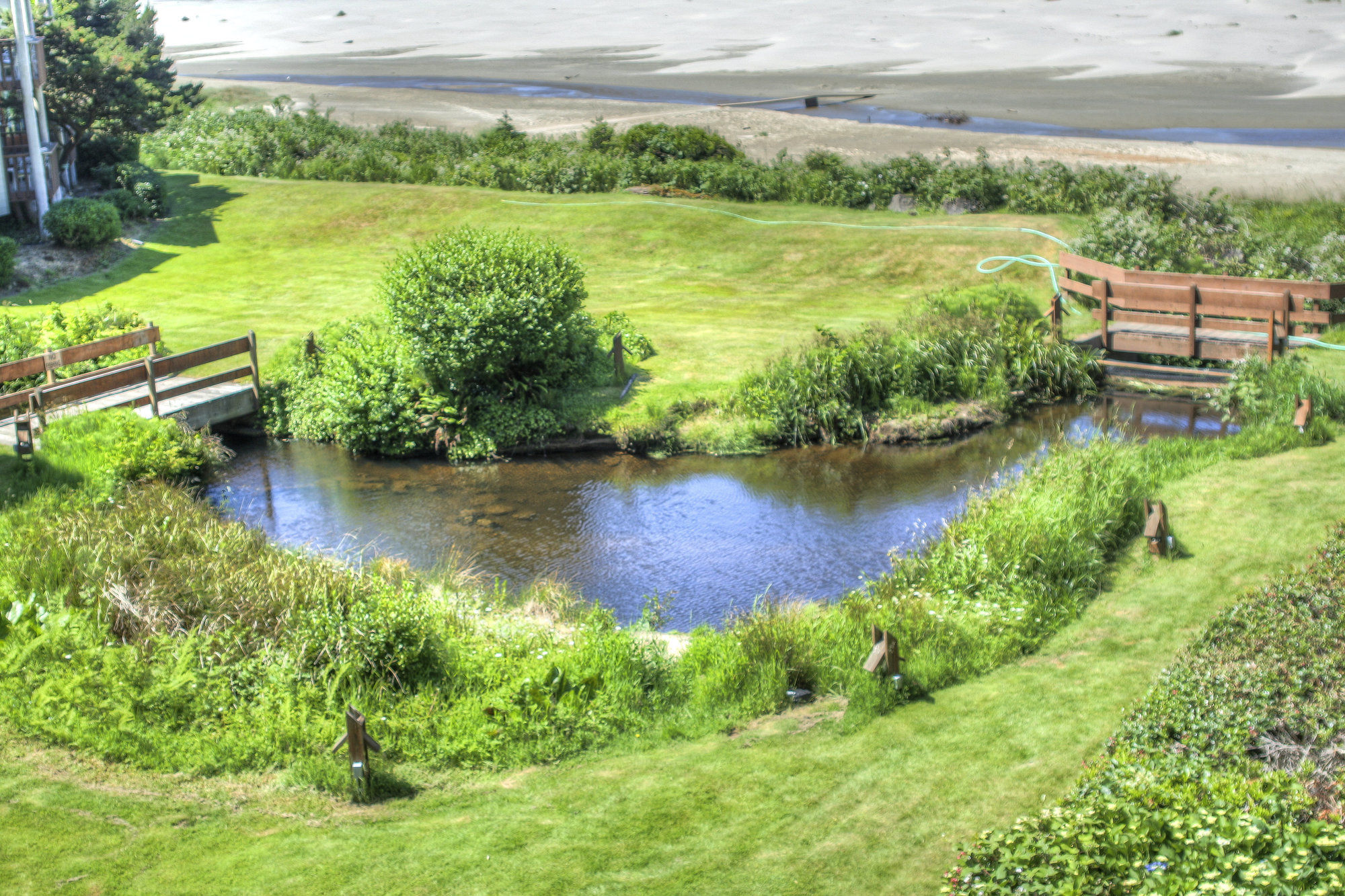 Фото Little Creek Cove Beachfront Resort