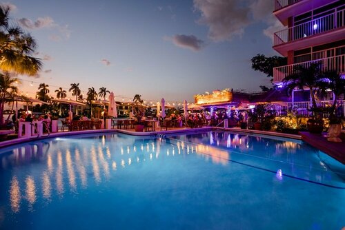 Внешний вид отеля Sands Harbor Resort and Marina в Помпано-Бич, фото 1