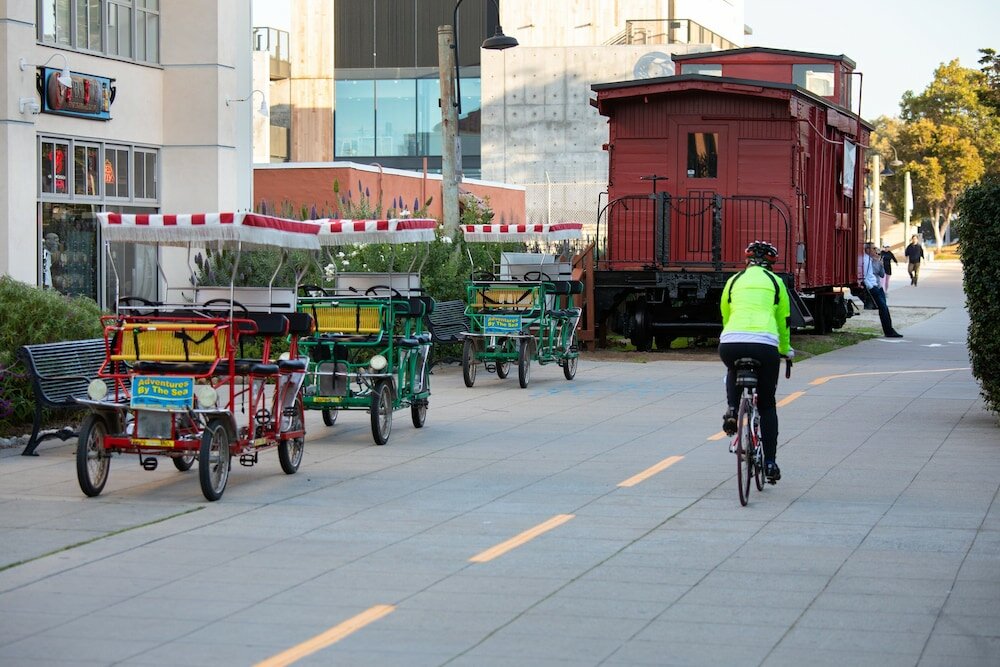 Фото Holiday Inn Express Monterey-Cannery Row, an Ihg Hotel