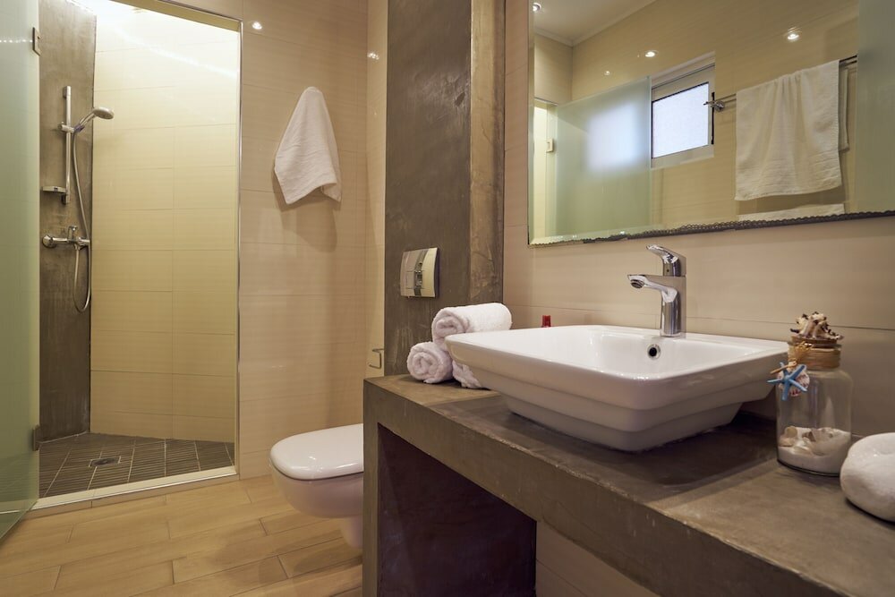 Фото Ionion Blue Hotel