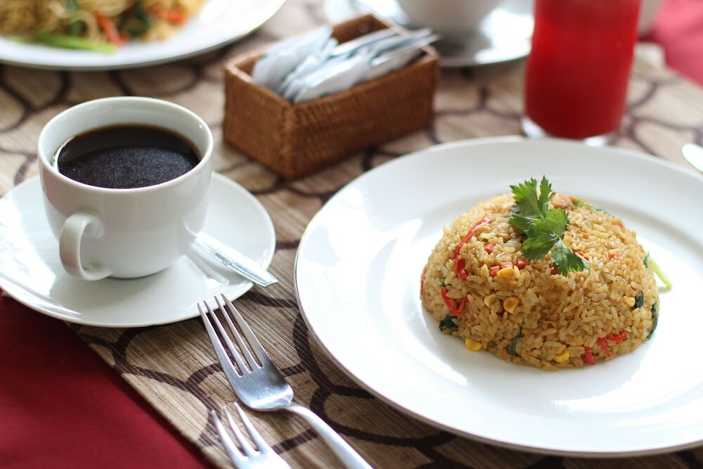 Фото Putri Ayu Cottages