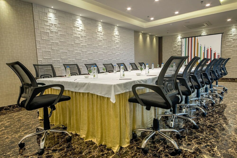 Фото The Fern Residency Kolkata