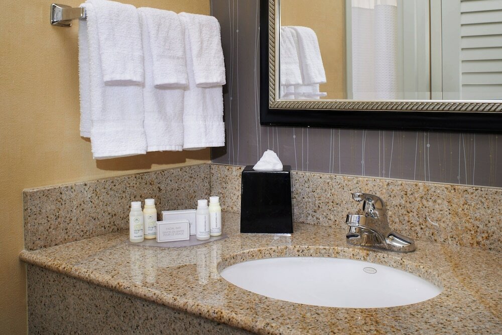 Фото Courtyard by Marriott Columbus Dublin