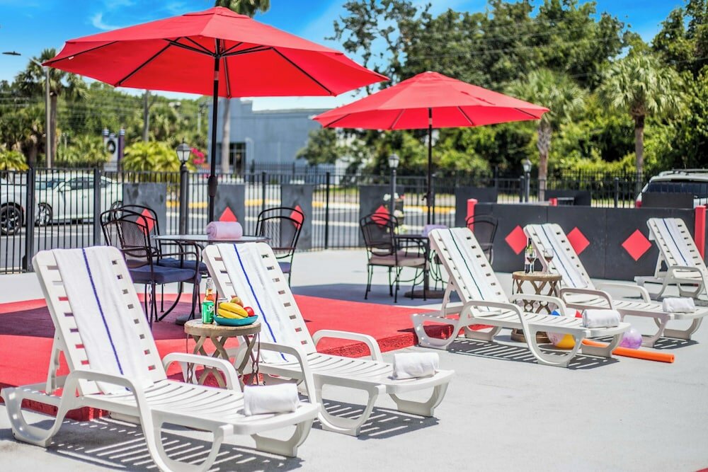 Фото Seasons Florida Resort