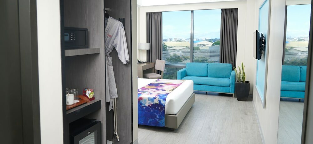 Фото Savoy Hotel Manila