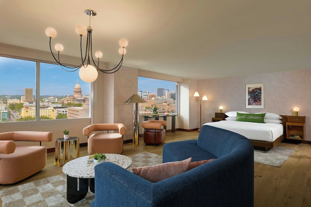 Фото Sheraton Austin Hotel at the Capitol