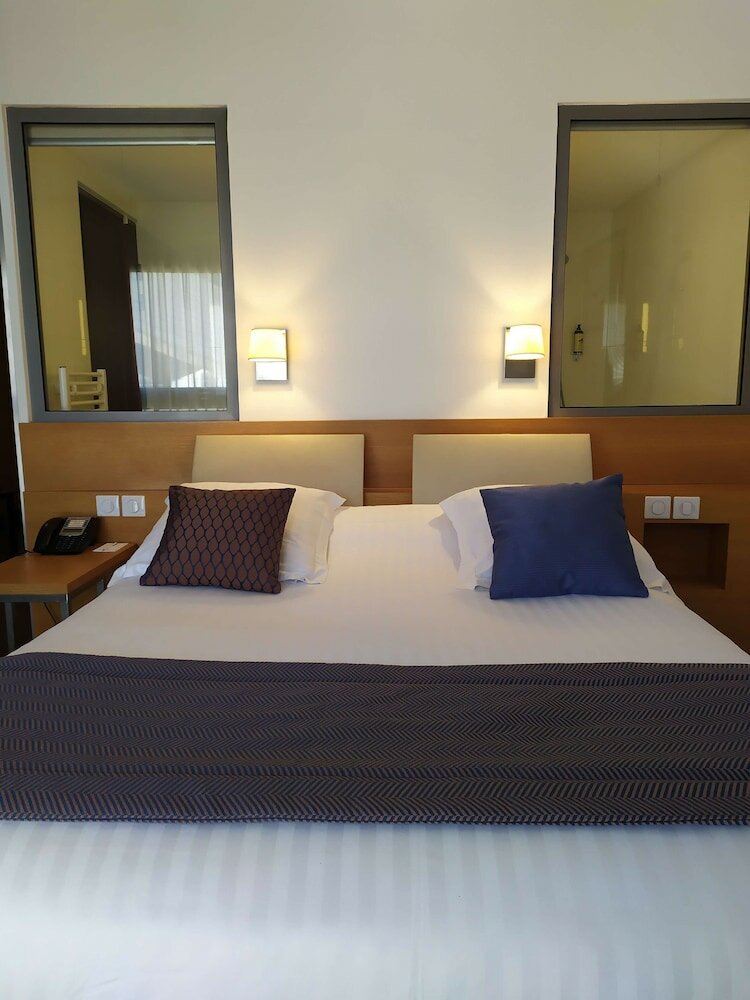 Фото Best Western Premier Vieux-Port Hotel