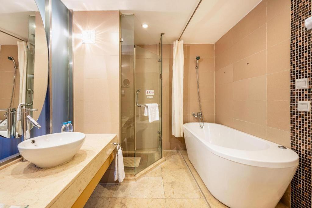 Фото Xian Union Alliance Atravis Executive Hotel