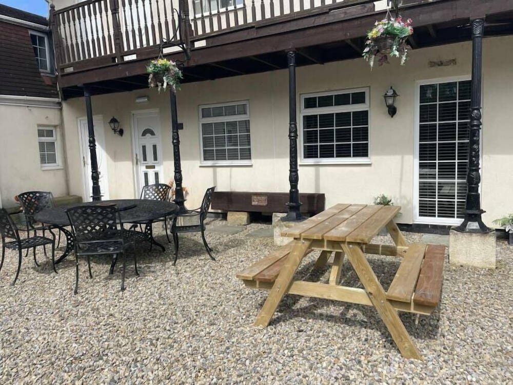 Hotel The Old Mill by Oyo, England, photo