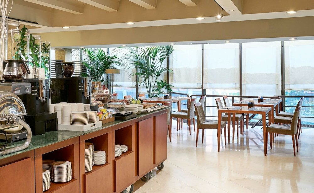 Фото Nh Lleida Pirineos