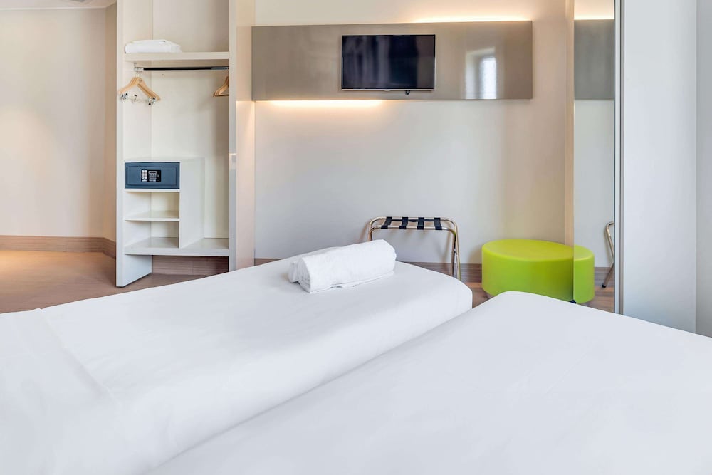 Фото B&b Hotel Milano San Siro