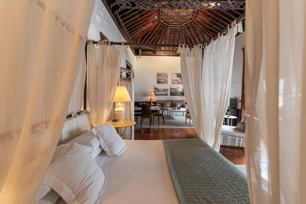 Фото Isla Baja Suites