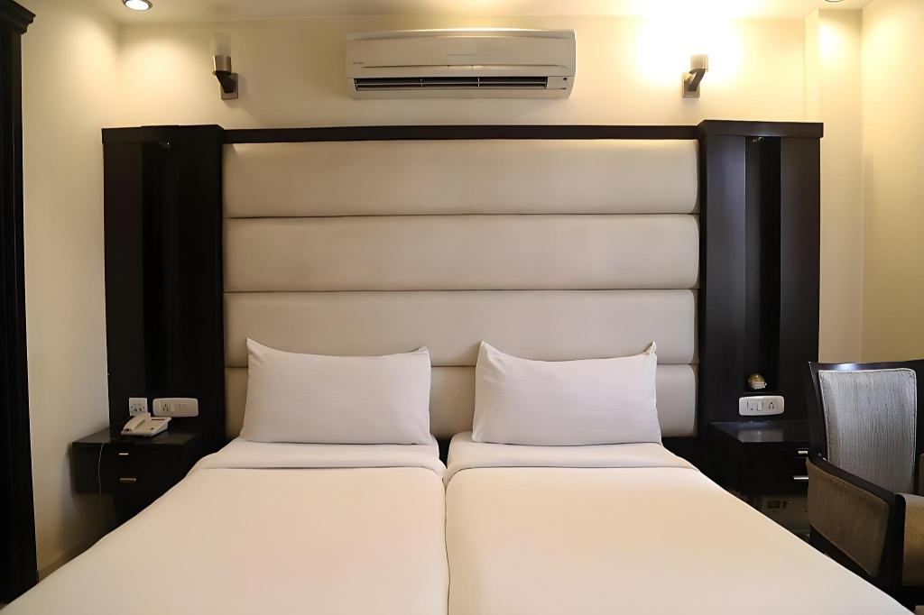 Фото Hotel Meridian Plaza
