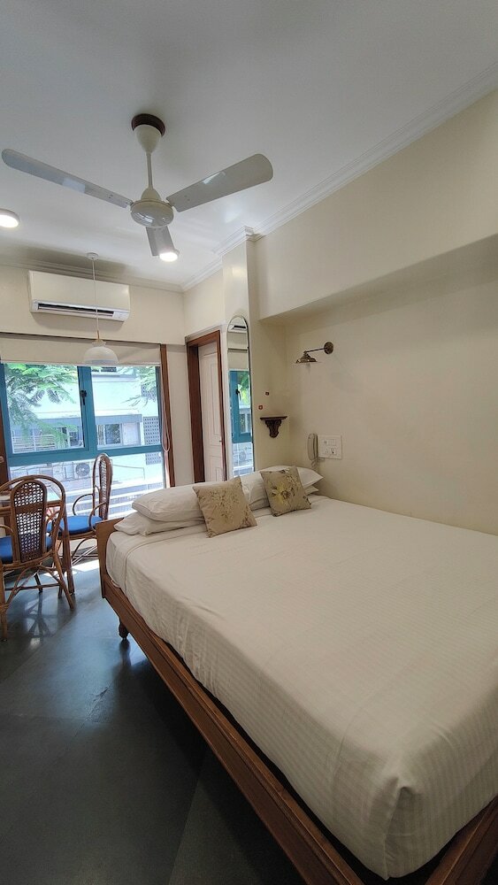 Фото Hotel Kemps Corner