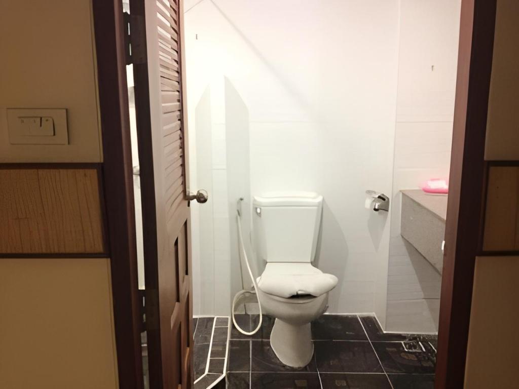 Фото Rattakit Mansion