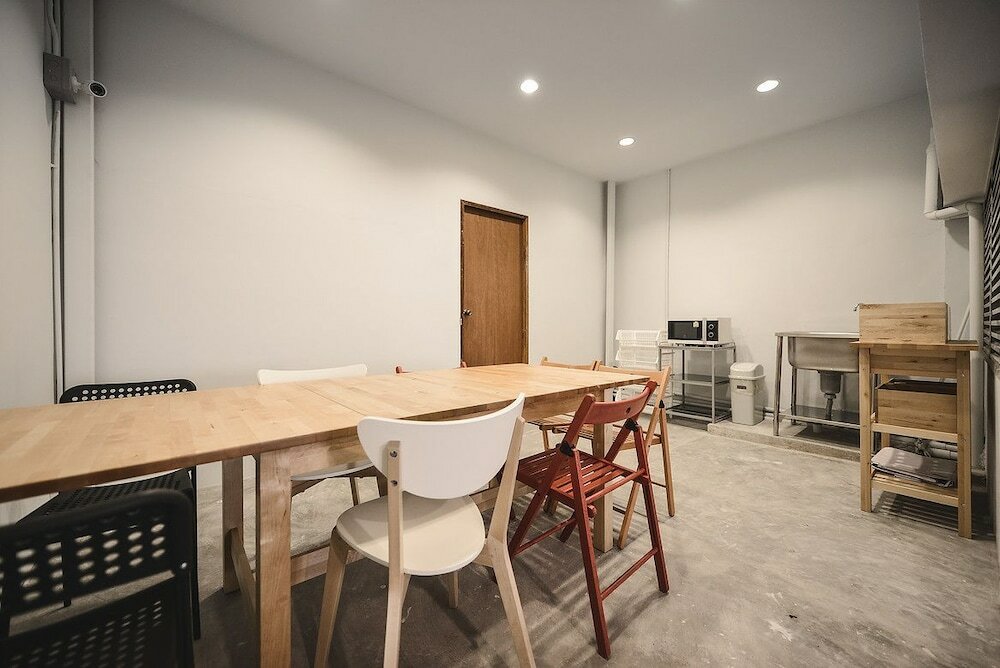 Фото Good One Poshtel & Café Bar