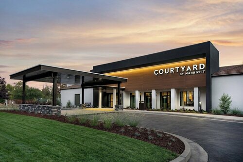 Гостиница Courtyard by Marriott San Jose Cupertino в Саннивейле