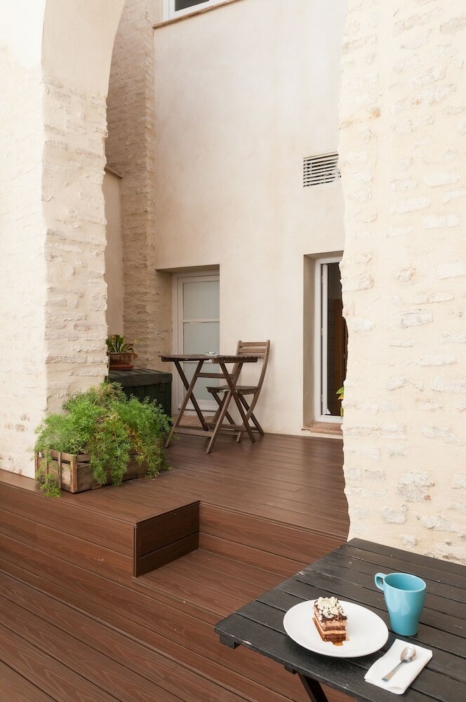 Фото The Nomad Hostel