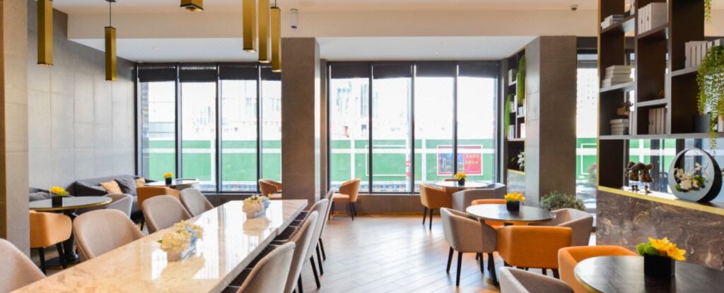 Фото Yitel Premium Shanghai Lujiazui Yuanshen Road Subway Station