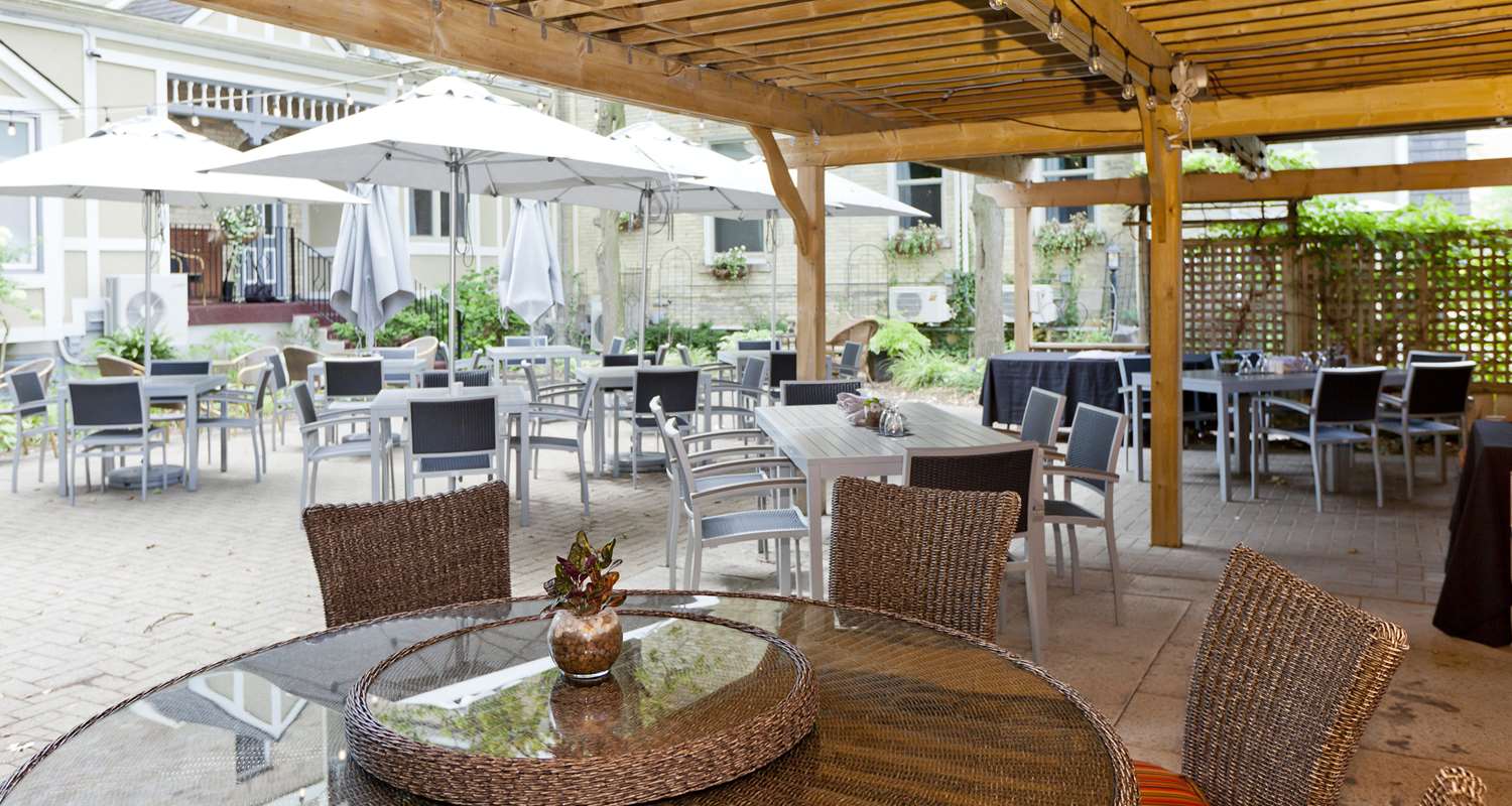 Фото Idlewyld Inn & SPA