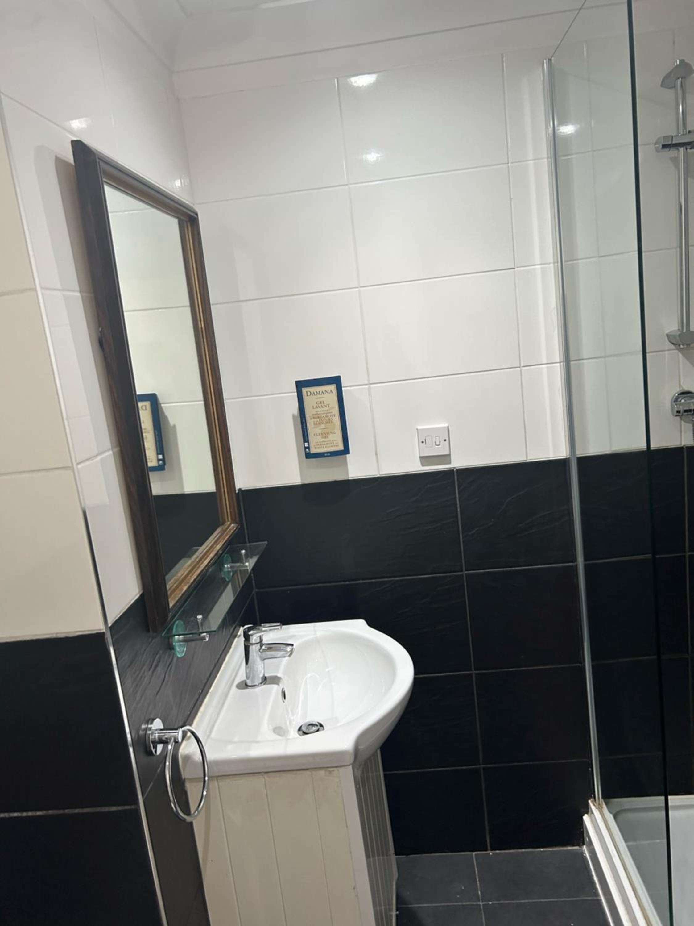 Фото The Highwayman Hotel