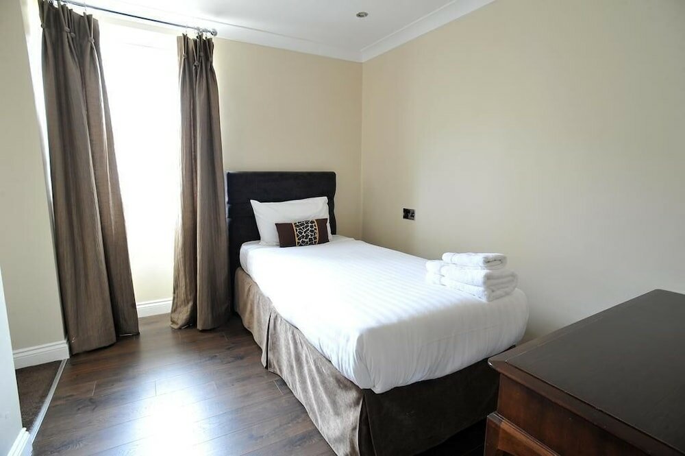 Фото Kings Arms Hotel