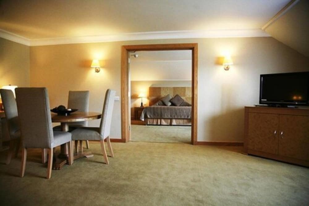 Фото Regency Park Hotel