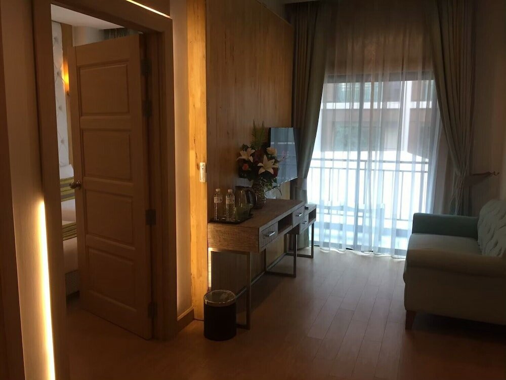 Фото IBooking Trams Square