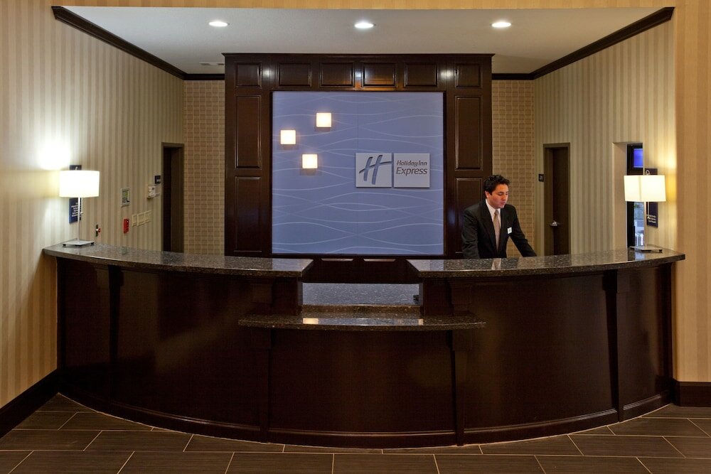 Фото Holiday Inn Express Hotel & Suites Austin South-Buda, an Ihg Hotel
