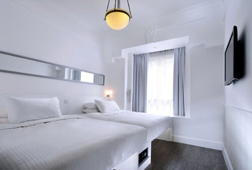 Внешний вид отеля The Charterhouse Causeway Bay в Гонконге (остров), фото 3