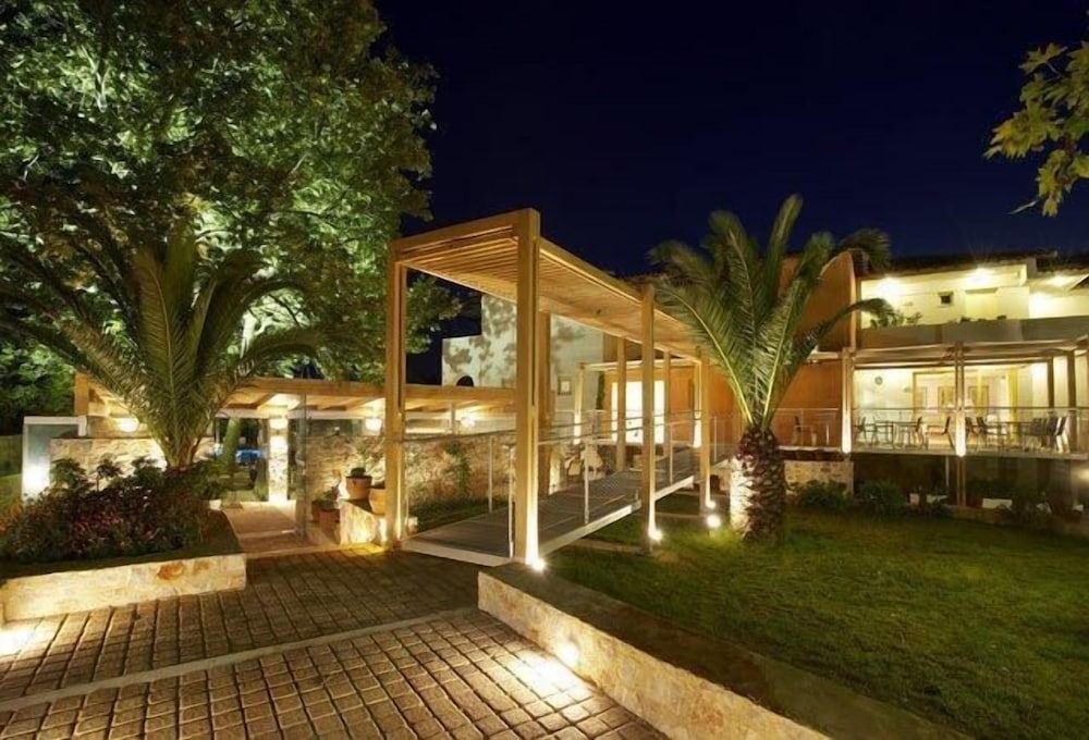 Фото Astoria Hotel