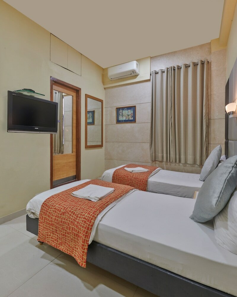 Фото Bentley Hotel Marine Drive