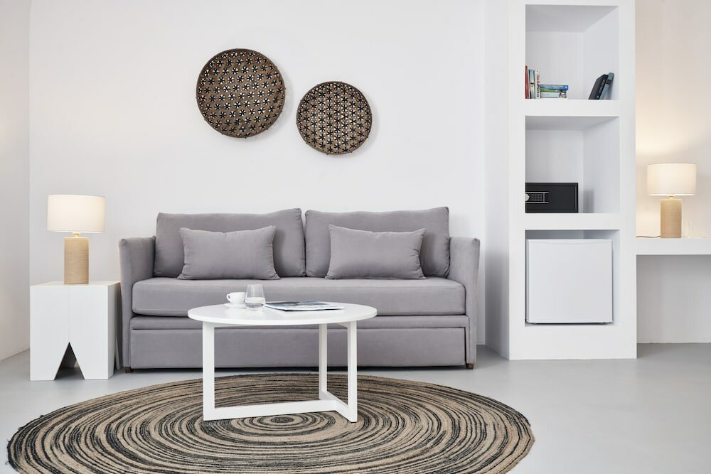 Фото Mr & Mrs White Tinos