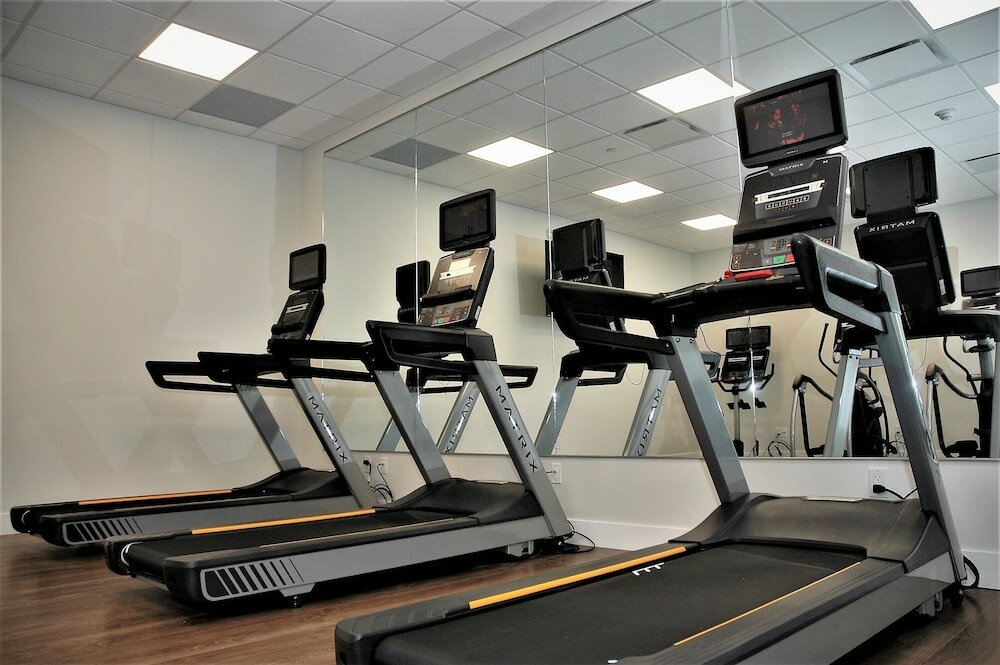 Фото Holiday Inn Express & Suites Edmonton Sw - Windermere, an Ihg Hotel