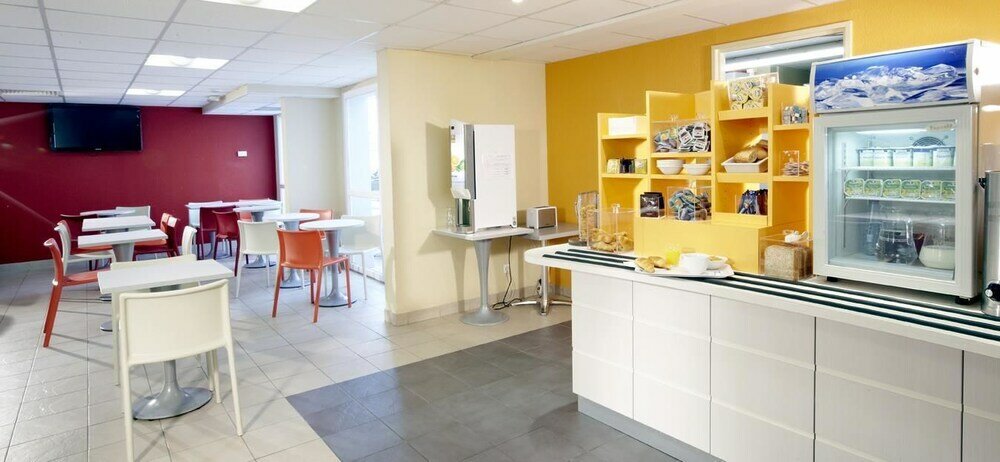 Фото Hotel Premiere Classe Pau Est Bizanos