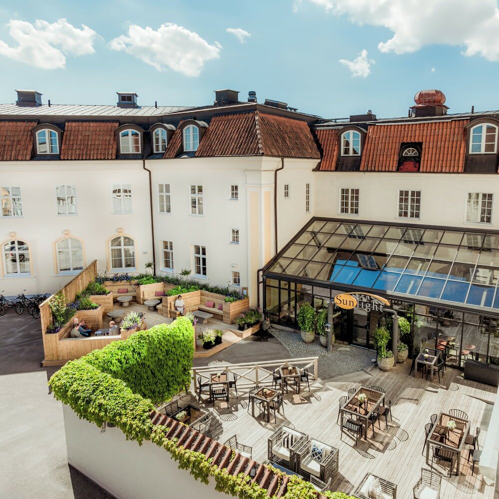 Фото отеля 1