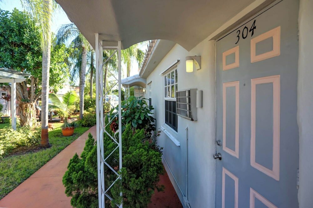 Фото Richard's Motel Extended Stay