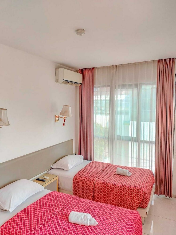 Фото Dewarna Zainul Arifin Malang