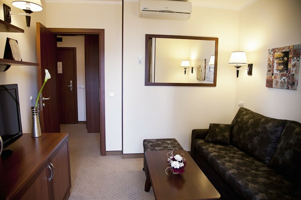 Фото Hotel Favorit