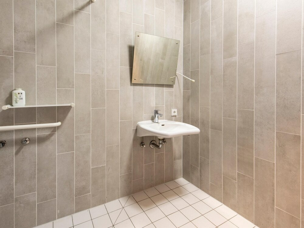 Фото B&b Hotel München City-West