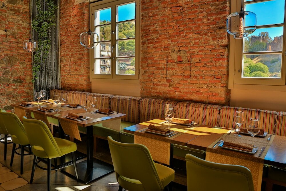 Фото Alcazaba Premium Hostel