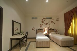 Royal Residence Resort (1, King Faisal Road, Umm Al Quwain City), hotel