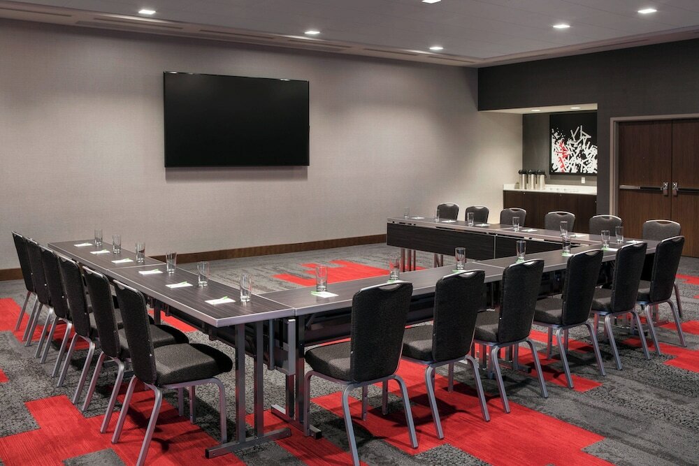 Фото Courtyard by Marriott Pullman