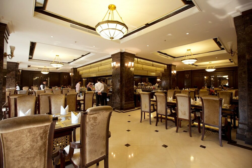 Фото Eldora Hotel