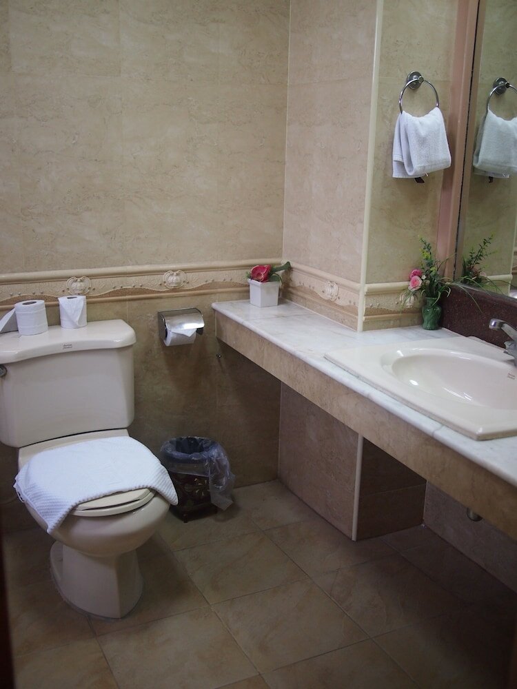 Фото Parkway Inn