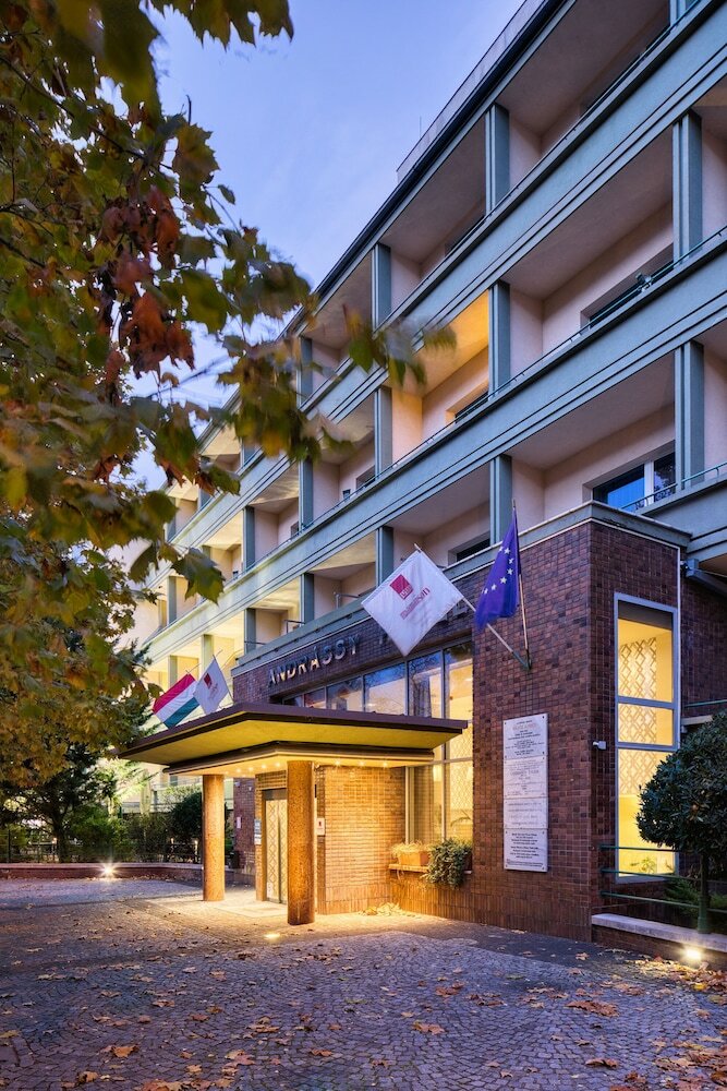 Фото Mamaison Hotel Andrassy Budapest