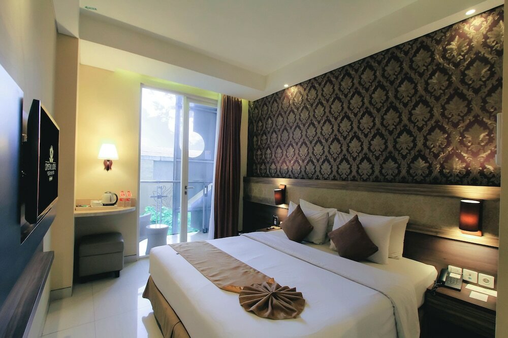 Фото Crystal Lotus Hotel Yogyakarta