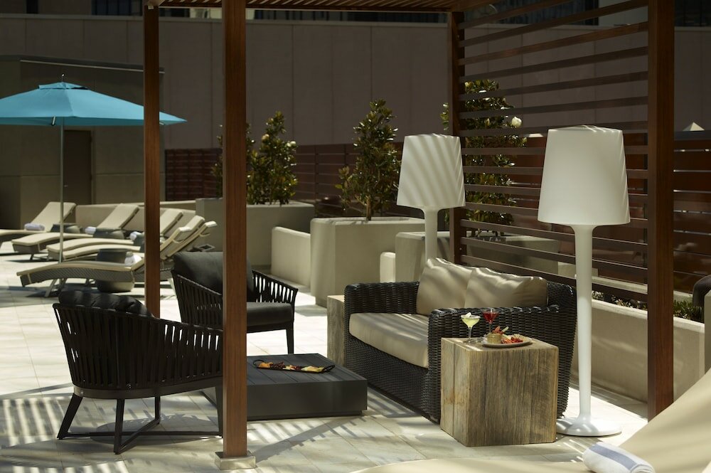 Фото Omni Charlotte Hotel