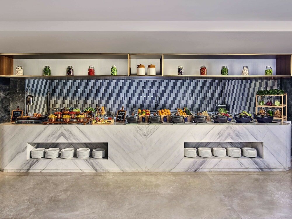 Фото Novotel Mumbai International Airport